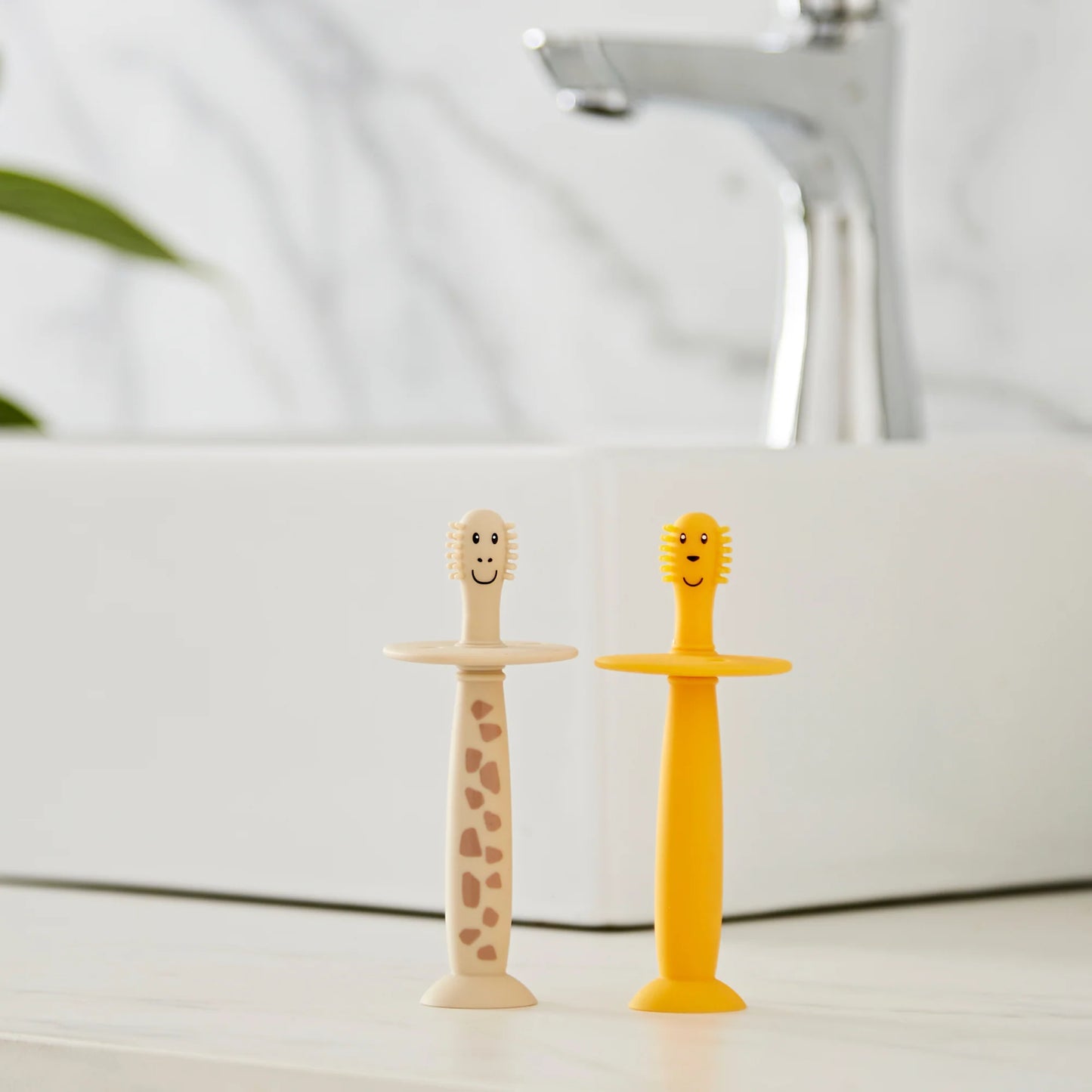 Giraffe and Lion Training Toothbrush with Stopper