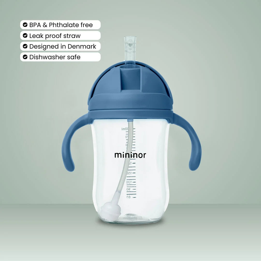 Straw cup 330ml - Blue Whale